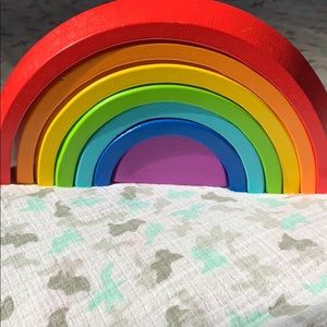 Rainbow wood toy